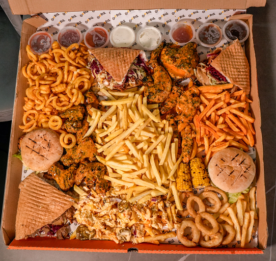 24" Mealzo Mega Munchy Box 